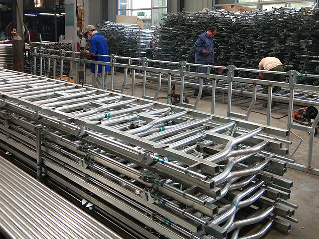 �ͻ�����